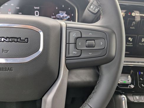 New 2025 GMC Sierra 2500 Denali w/ Denali Reserve Package image 14