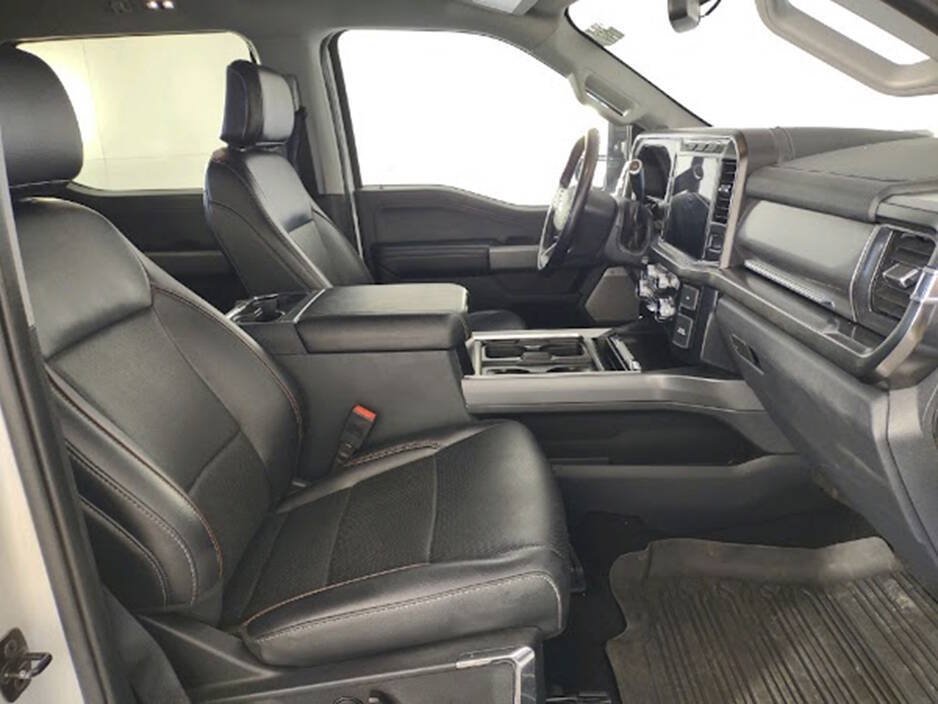 Used 2024 Ford F250 Lariat w/ FX4 Off-Road Package AWD/4WD image 19