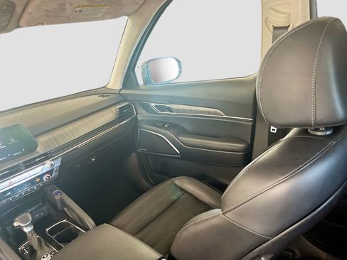 Used 2023 Kia Telluride SX Prestige AWD/4WD image 25