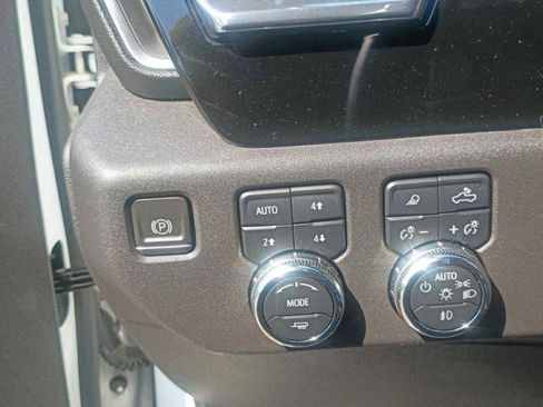 Used 2023 GMC Sierra 1500 SLT image 19