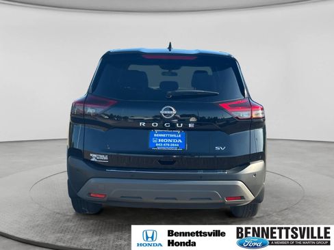 Used 2023 Nissan Rogue SV FWD image 6
