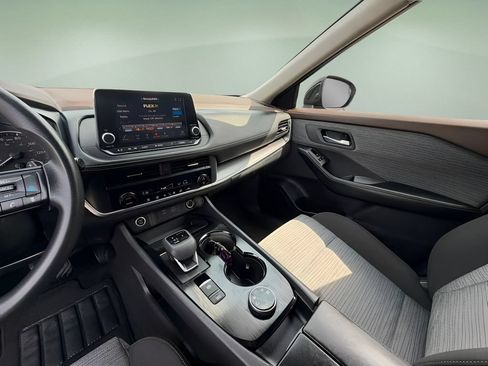 Used 2023 Nissan Rogue SV AWD/4WD image 19