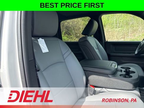 New 2026 RAM 2500 Tradesman AWD/4WD image 14