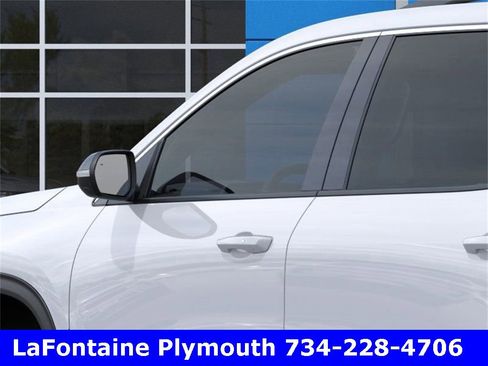 New 2025 Chevrolet Traverse LT w/ LPO, Floor Liner Package image 12