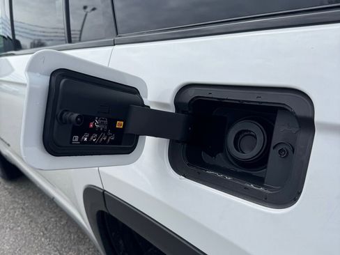 New 2026 Jeep Grand Cherokee Altitude AWD/4WD image 9
