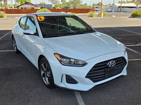 Used 2019 Hyundai Veloster 2.0 FWD image 7