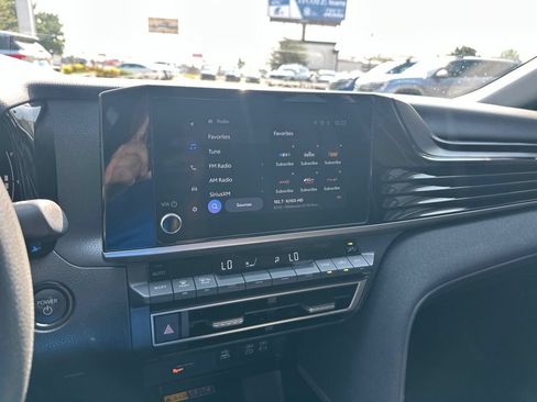 Used 2025 Toyota Camry LE FWD image 24