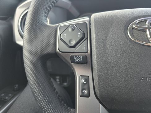 Used 2023 Toyota Tacoma 4x4 Double Cab image 17