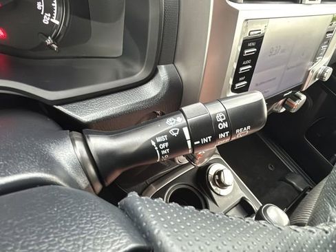 Used 2024 Toyota 4Runner SR5 AWD/4WD image 22