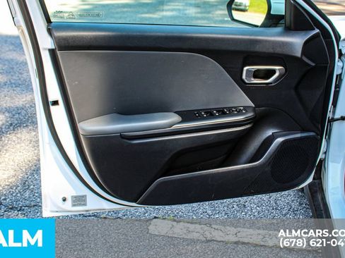 Used 2025 Kia K4 FWD image 36
