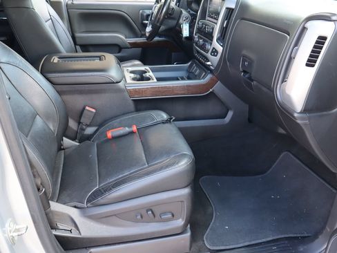 Used 2018 GMC Sierra 1500 SLT w/ Texas SLT Premium Package AWD/4WD image 16