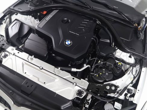 Used 2022 BMW 330i xDrive Sedan w/ M Sport Package image 18