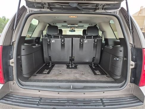 Used 2014 Chevrolet Tahoe LT AWD/4WD image 23