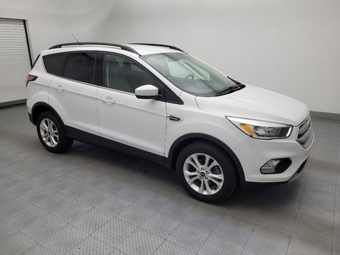 Used 2018 Ford Escape SE FWD image 11