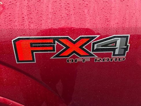Used 2018 Ford F150 Lariat w/ Equipment Group 502A Luxury AWD/4WD image 24