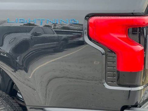 New 2025 Ford F150 Lightning XLT image 7