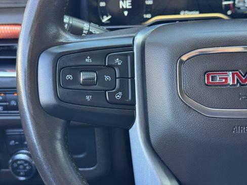 Used 2022 GMC Yukon SLT w/ SLT Luxury Package image 35