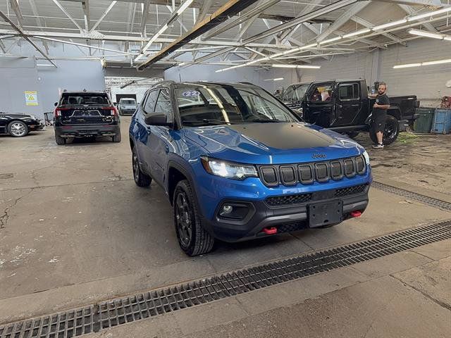 Used 2022 Jeep Compass Trailhawk AWD/4WD image 7