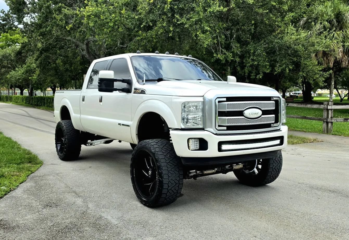 Used 2016 Ford F350 Platinum AWD/4WD image 3