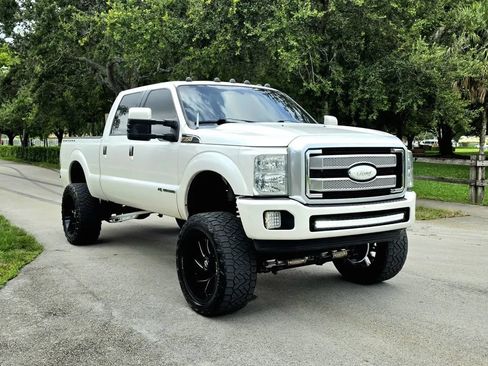 Used 2016 Ford F350 Platinum AWD/4WD image 3