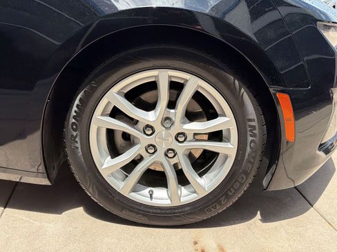 Used 2022 Chevrolet Camaro LS RWD image 11
