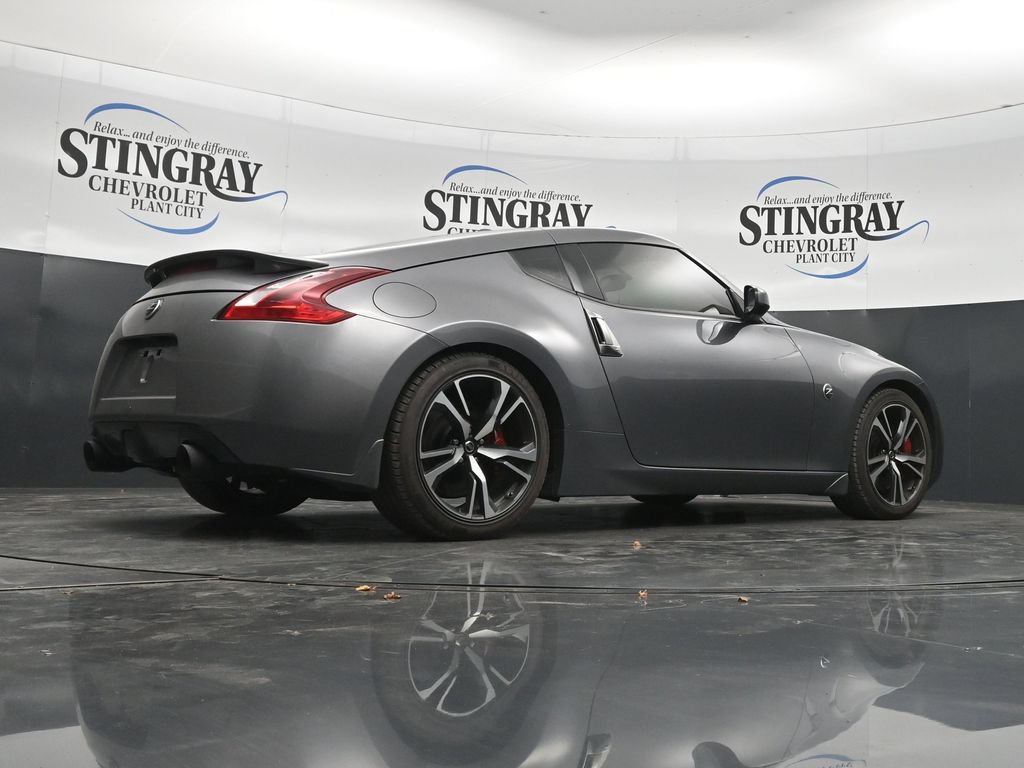 Used 2020 Nissan 370Z Touring Sport RWD image 32