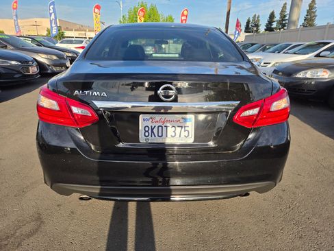 Used 2017 Nissan Altima 2.5 S w/ Power Driver Seat Package image 3