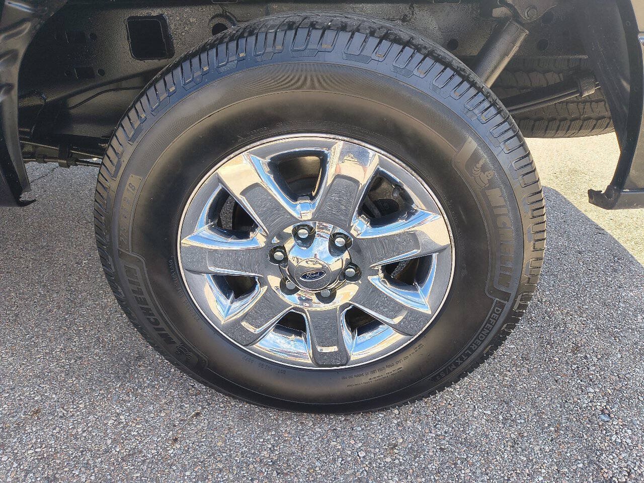 Used 2017 Ford F150 XL w/ Equipment Group 101A Mid AWD/4WD image 9