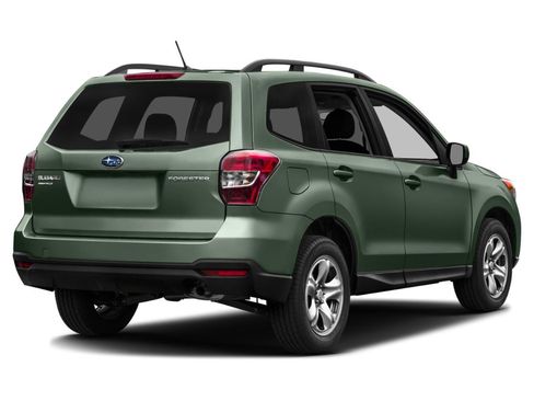 Used 2015 Subaru Forester 2.5i Premium w/ All-Weather Package AWD/4WD image 11