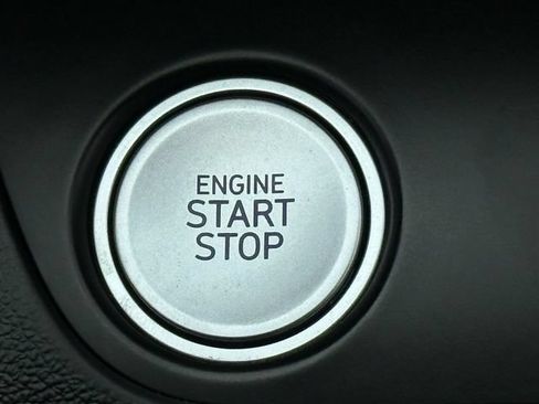 Used 2024 Hyundai Elantra SEL FWD image 20