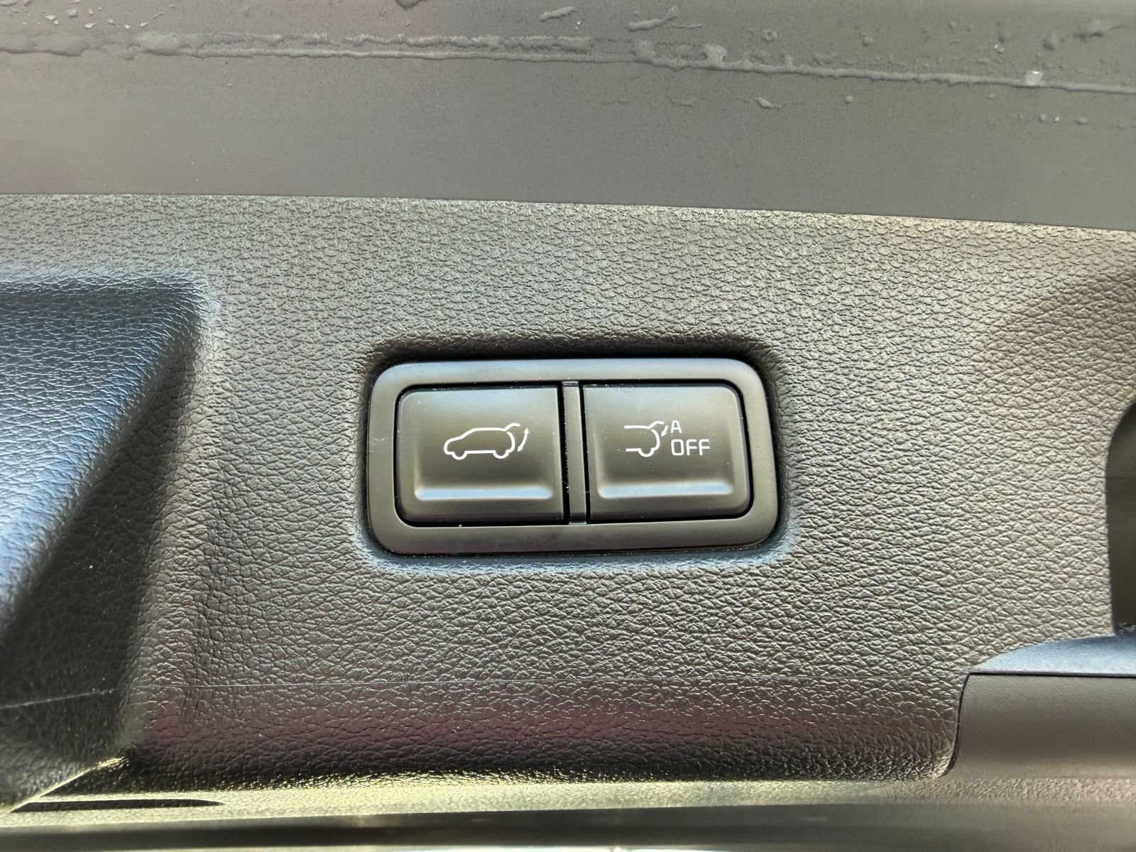Used 2025 Kia Telluride S FWD image 11