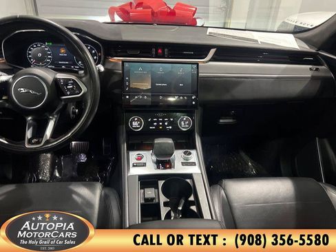 Used 2021 Jaguar F-PACE SVR AWD/4WD image 27