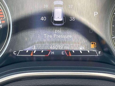 Used 2022 Jeep Cherokee Limited w/ Mopar Interior Package AWD/4WD image 27