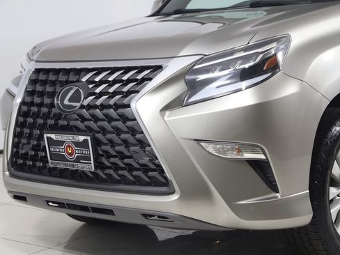 Used 2021 Lexus GX 460 w/ Accessory Package AWD/4WD image 50