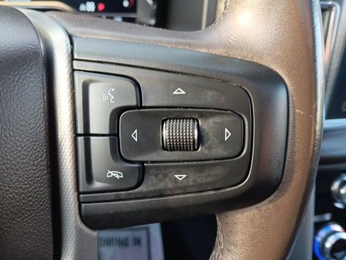 Used 2022 GMC Yukon Denali w/ Denali Premium Package image 12