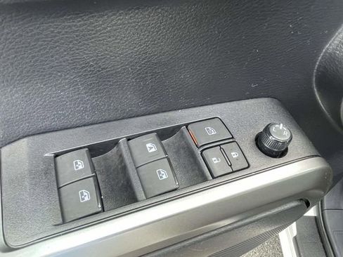 Used 2021 Toyota Tacoma SR5 image 17