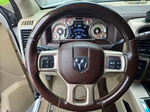 Used 2015 RAM 3500 Laramie Longhorn image 32