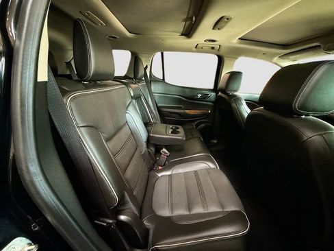 Used 2017 GMC Acadia Denali w/ Technology Package image 31