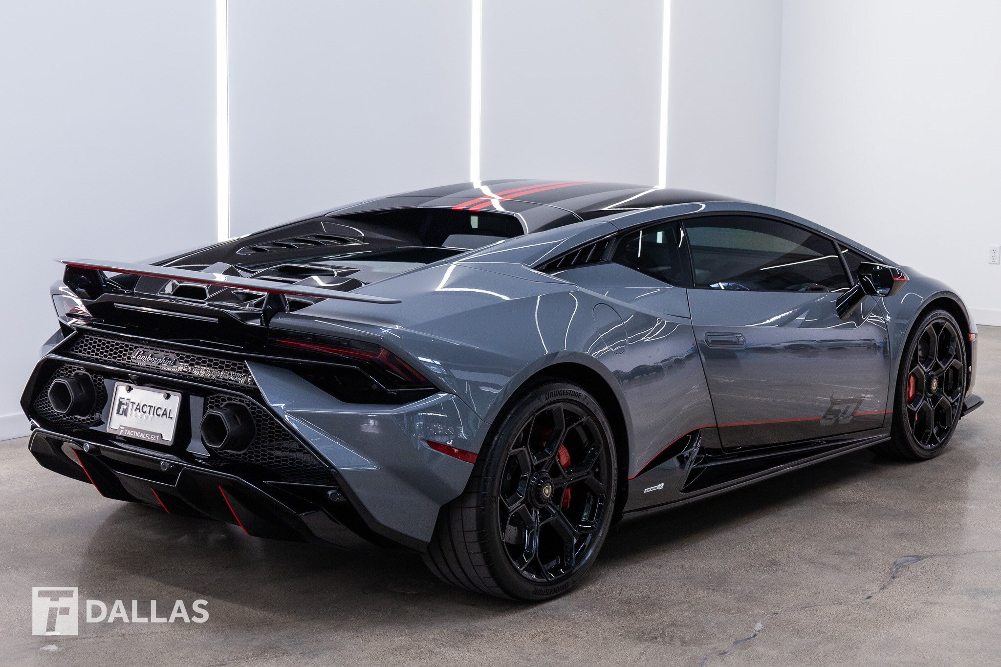 Used 2023 Lamborghini Huracan Tecnica RWD image 14