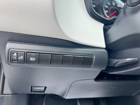 Used 2022 Toyota Corolla SE FWD image 27
