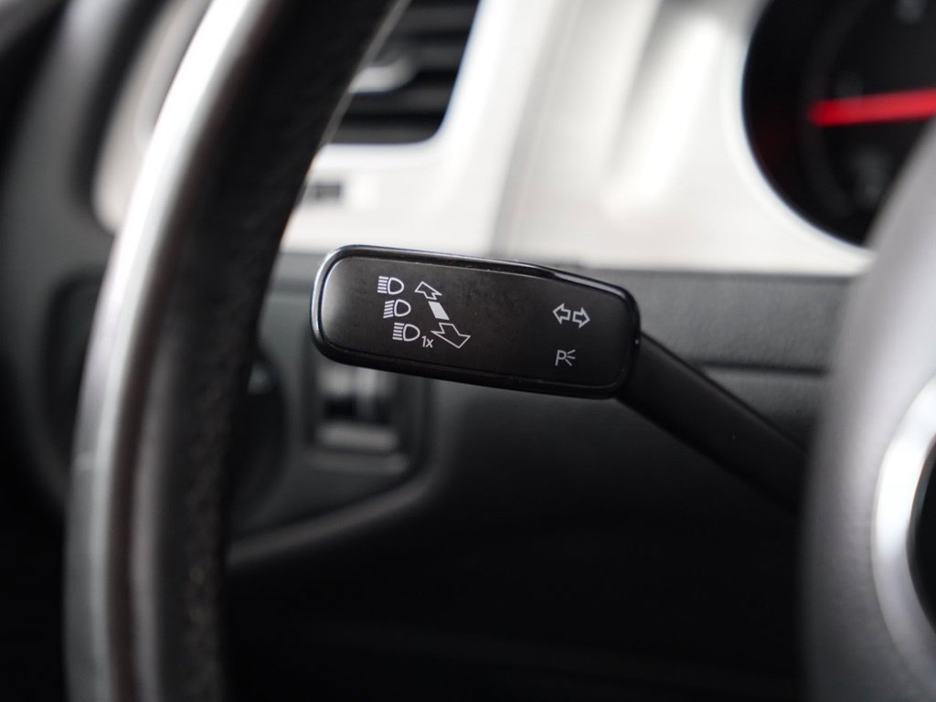Used 2015 Volkswagen Golf TDI S FWD image 14