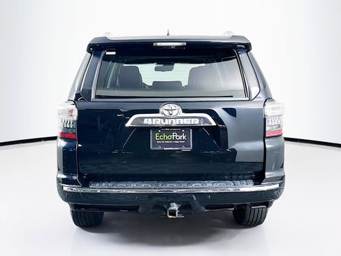 Used 2021 Toyota 4Runner Limited AWD/4WD image 7