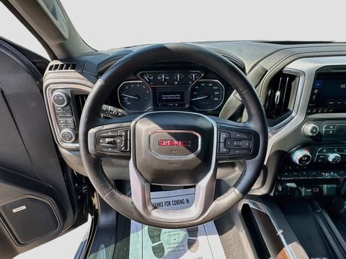 Used 2021 GMC Sierra 1500 SLT AWD/4WD image 12