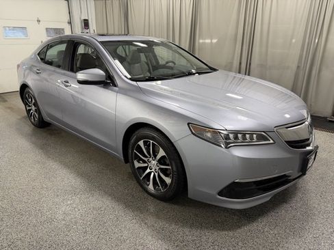 Used 2015 Acura TLX w/ Technology Package image 3