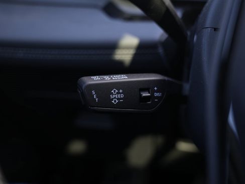 Used 2025 Audi Q6 e-tron Premium Plus w/ Premium Plus image 56