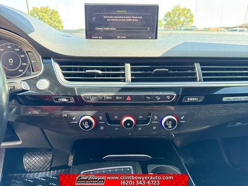 Used 2017 Audi Q7 3.0T Premium Plus w/ Premium Plus Package AWD/4WD image 19