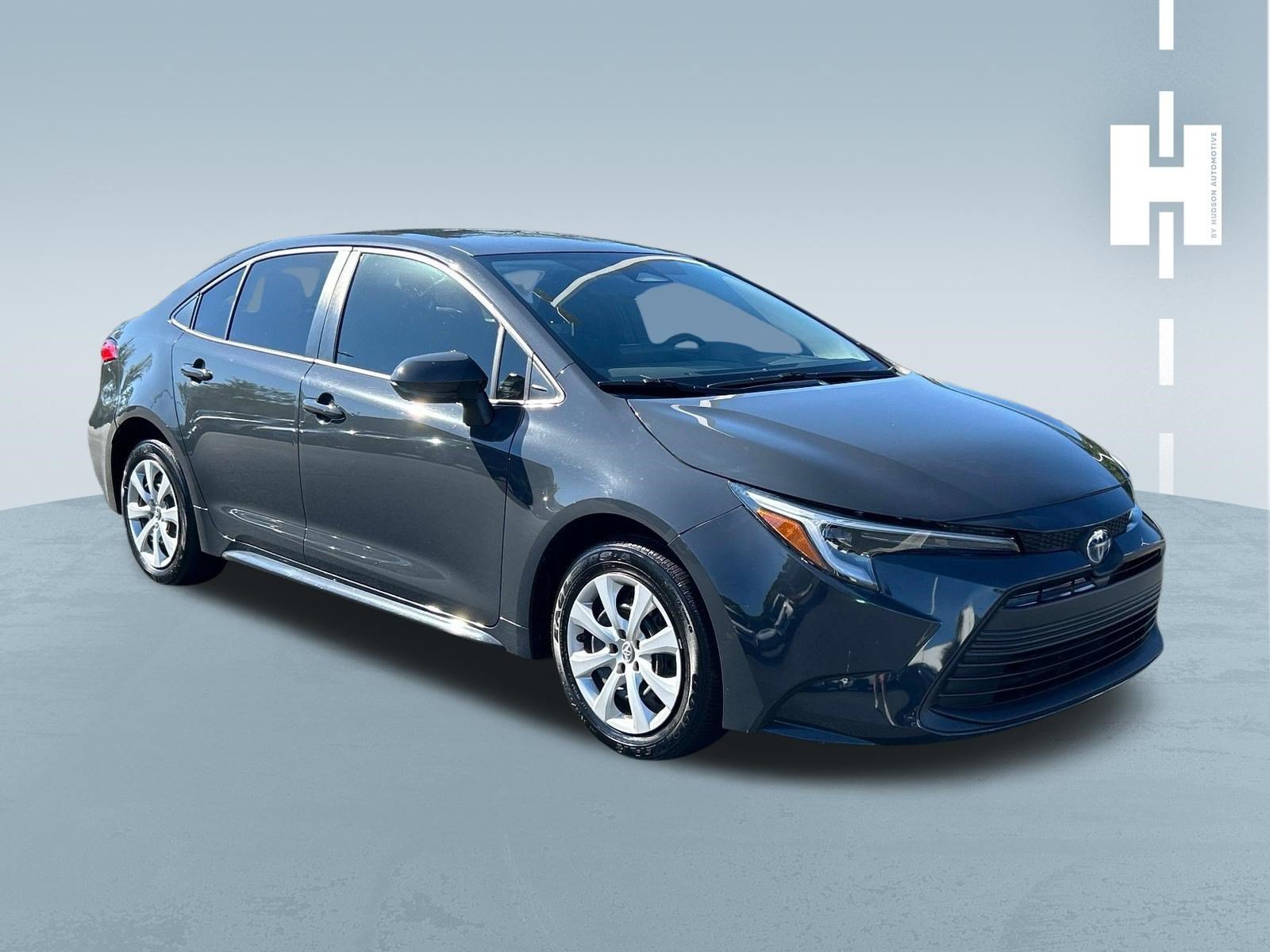 Used 2023 Toyota Corolla LE FWD image 1