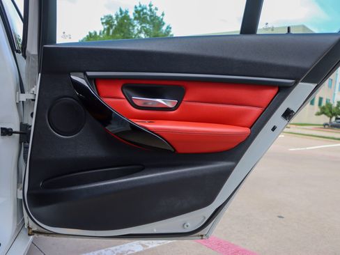 Used 2013 BMW 328i Sedan RWD image 11