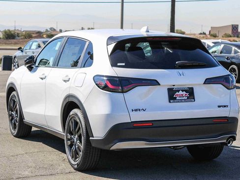 Used 2027 Honda HR-V Sport image 6
