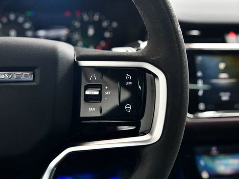 Used 2022 Land Rover Range Rover Evoque R-Dynamic SE image 15